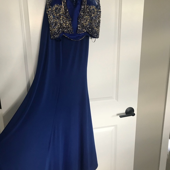 Prom dress - Picture 3 of 3